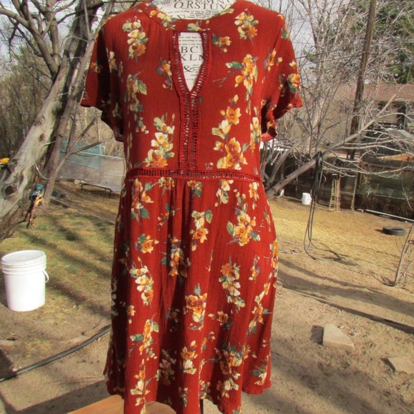 Blu Pepper Dresses & Skirts - Blu Pepper Floral Mini Dress in Rust and Yellow